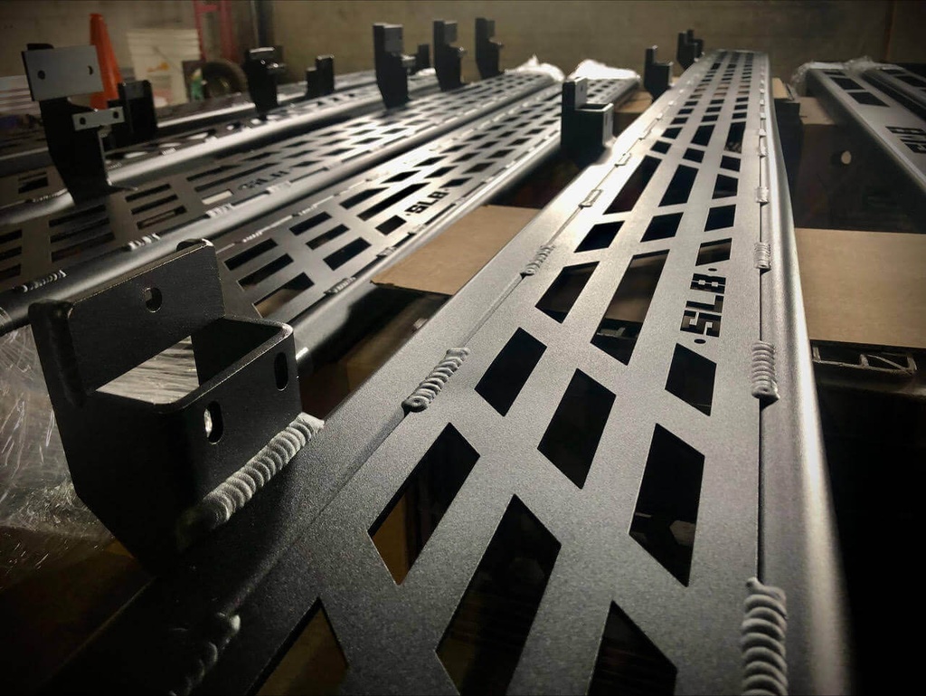 SLB Tubular Running Boards – Mercedes Sprinter 144WB (2007+)