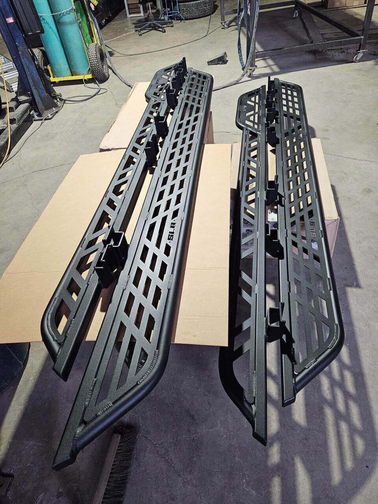 SLB Tubular Running Boards – Mercedes Sprinter 144WB (2007+)
