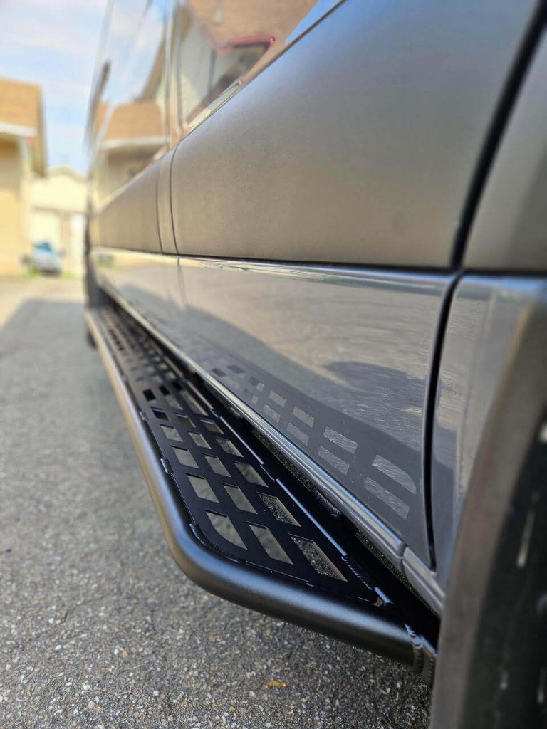 SLB Tubular Running Boards – Mercedes Sprinter 144WB (2007+)