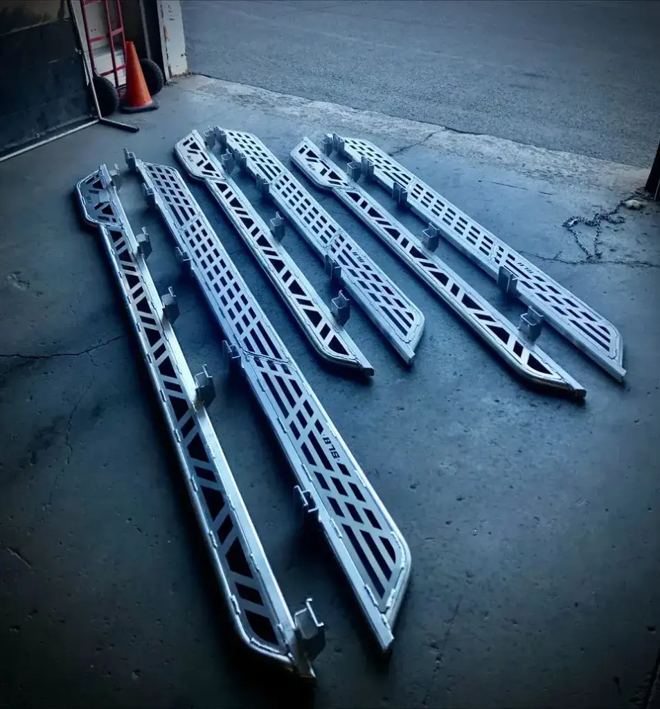 SLB Tubular Running Boards – Mercedes Sprinter 170WB (2007+)