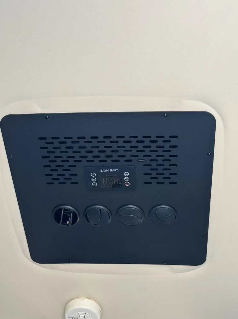 CAVE WAVE C3 ULTRA QUIET SERIES 12V/24V/48V - AIR CONDITIONER