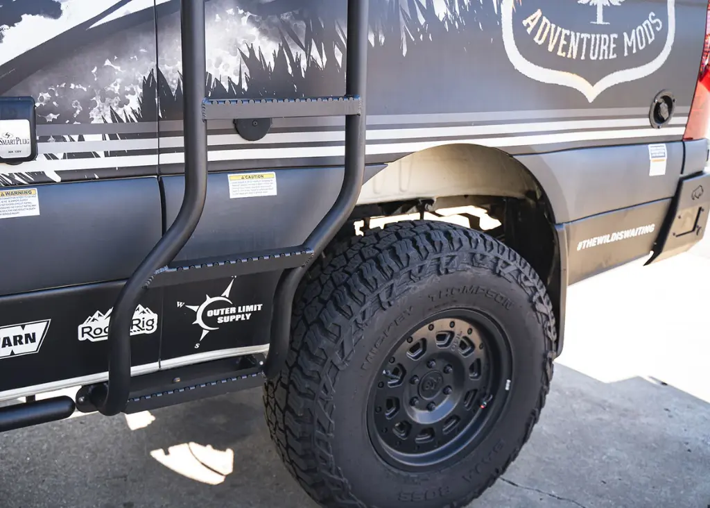 Mercedes Sprinter Chicane Side Ladder 7.webp