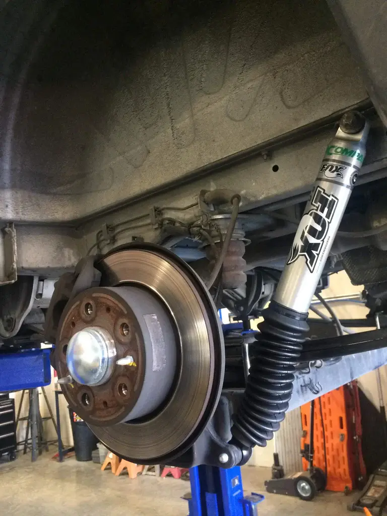 Van Compass FRONT AND REAR 1.5 INCH LIFT KIT - RAM PROMASTER (2013+) 3.webp