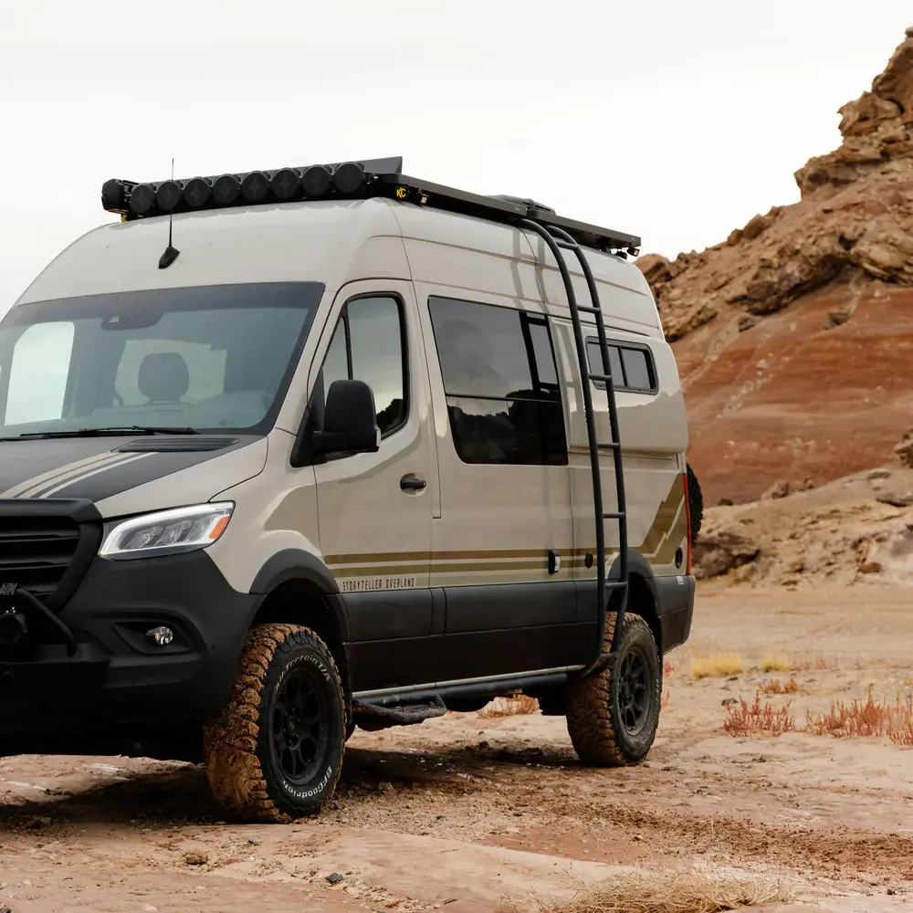 Strong, Sleek, and Certified Aluminum Ladder.  Built for Strength Grooved Steps Sleek Design Lightweight Construction Easy Installation7.webp