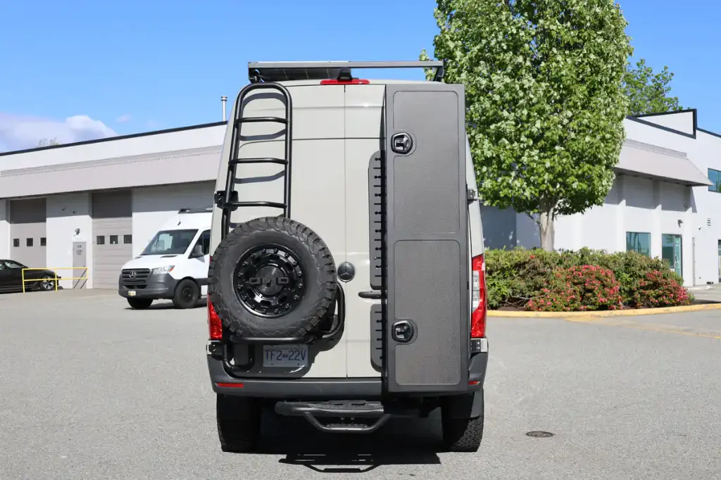 Modular Roof Rack For Ford Transit 004.webp