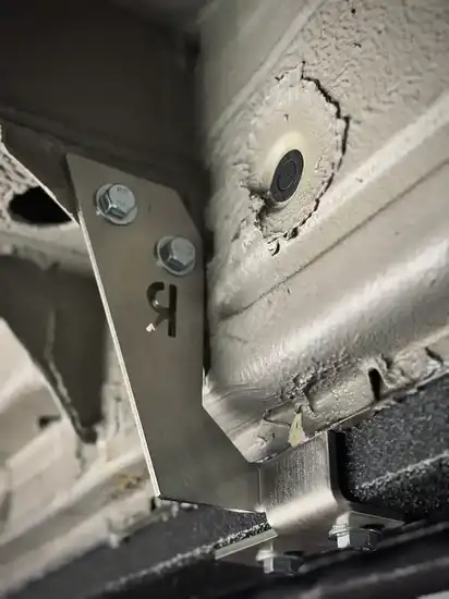 APEX - Side Steps - 170 - Regular - Aluminum - Short Driver Side 