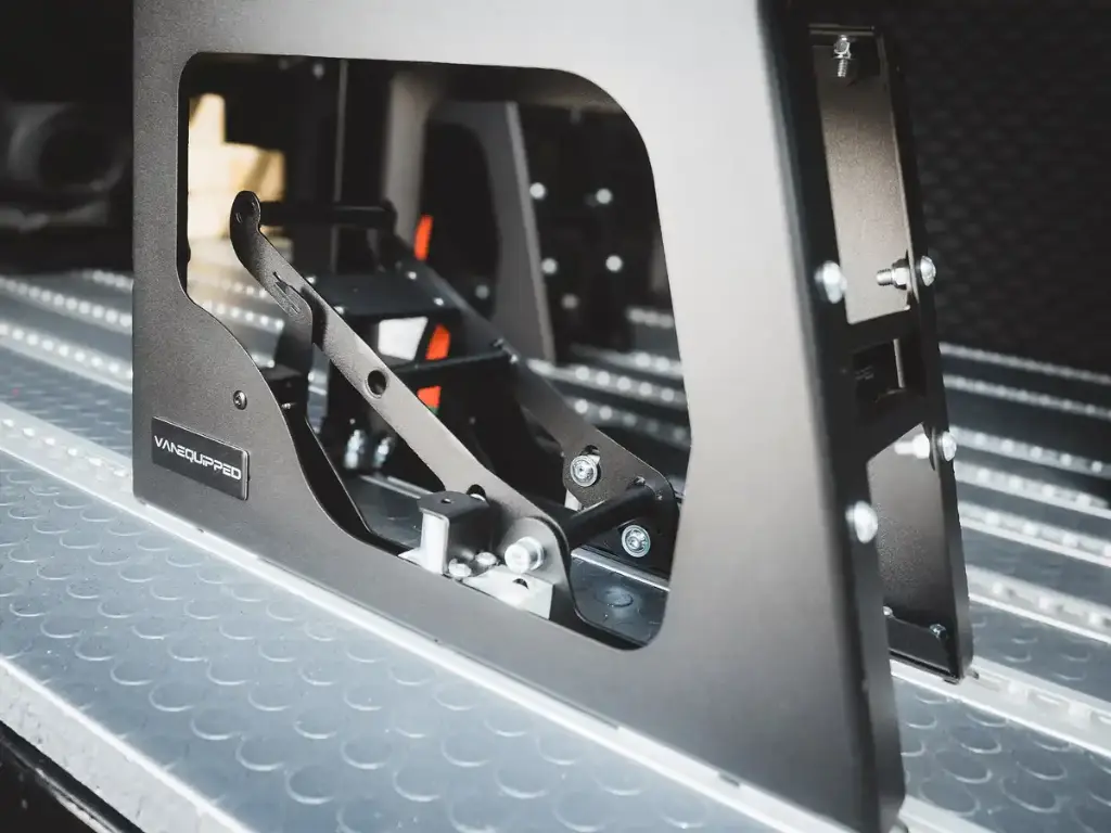 SafeTrack VKTR Seat 08.webp