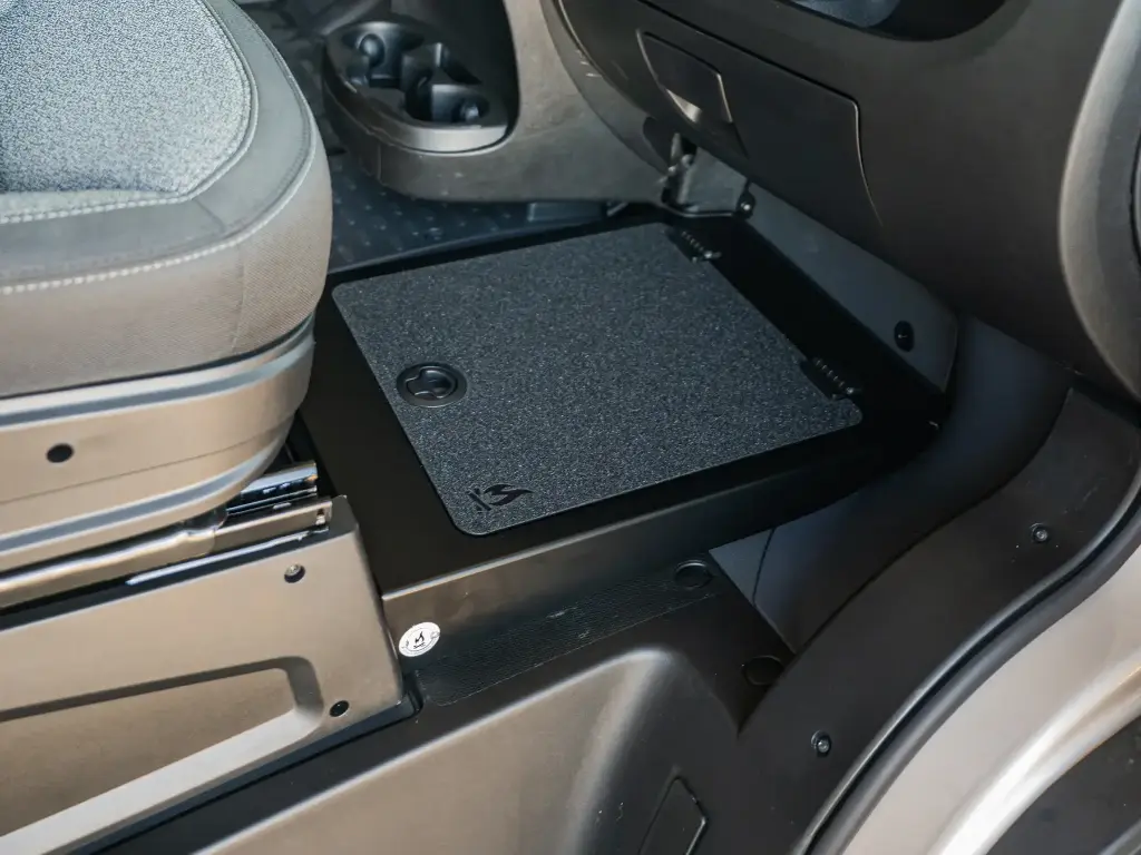 Passenger Floor Riser Compartment - 07.webp