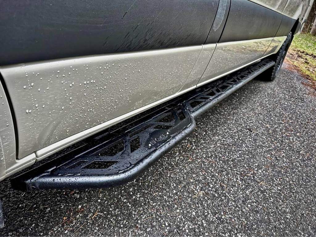 SLB Tubular Running Boards – Mercedes Sprinter 170WB (2007+)