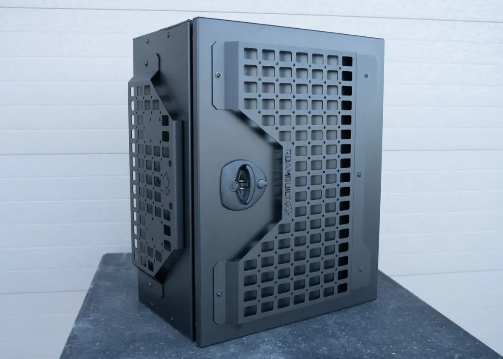 Universal Aluminum Storage Box - ROAMBUILT