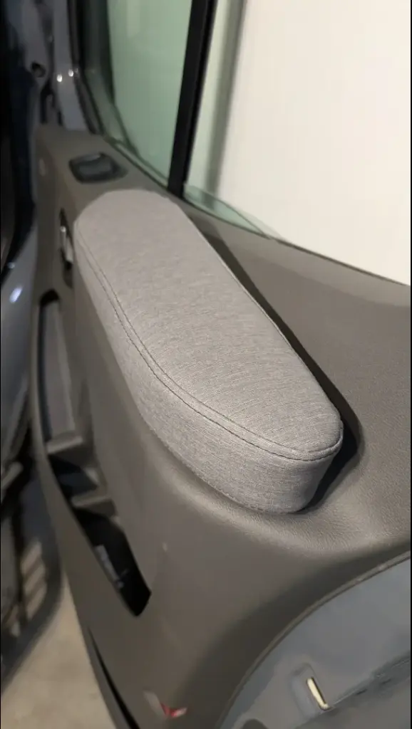 Door armrest for vans 14x4x2 in ford transit