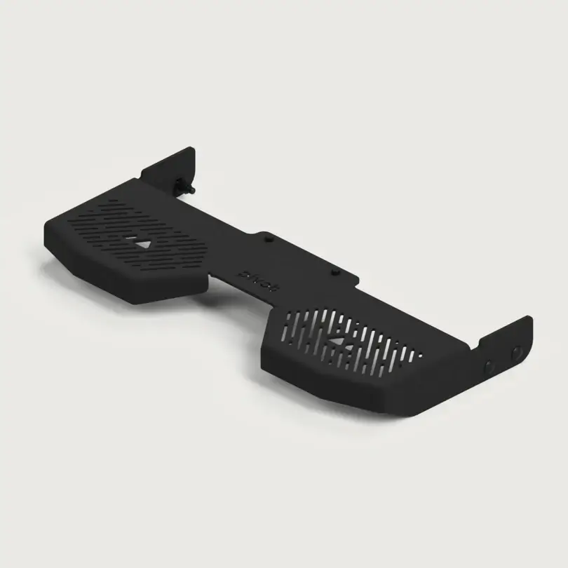 TRAVERSE Rear Step 