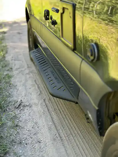 APEX - Side Steps - 170 - Regular - Aluminum - Short Driver Side 