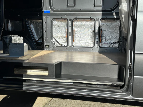 Marche-Pied de Porte Coulissante avec Rangement | Sprinter 2019+